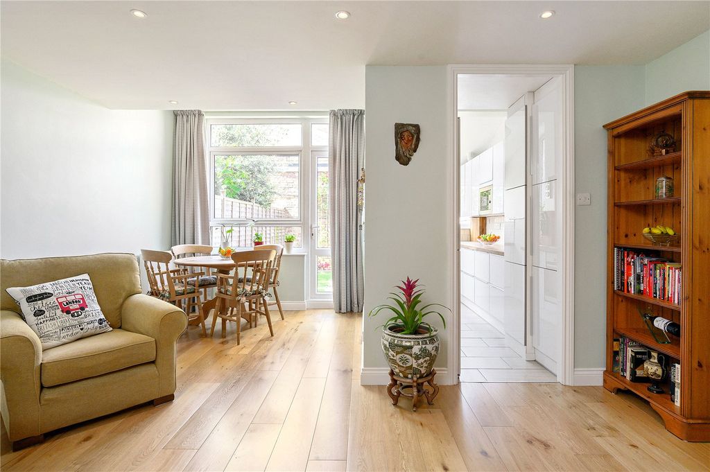 Property photo 1 of 12 Reception Room