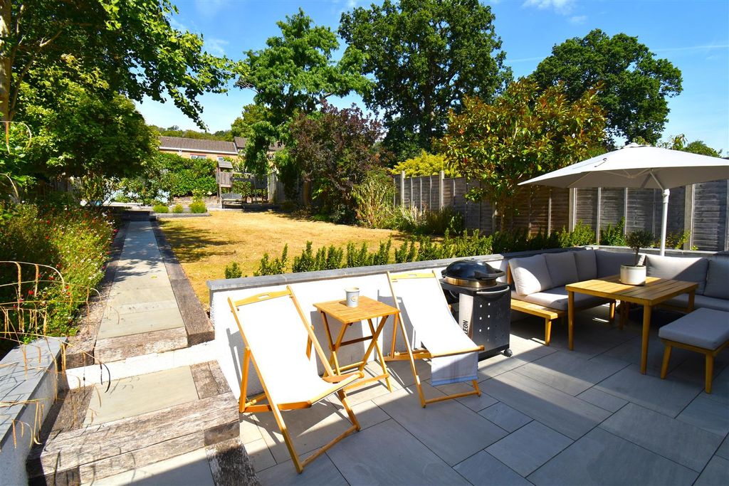 Property photo 2 of 22 8A.Jpg