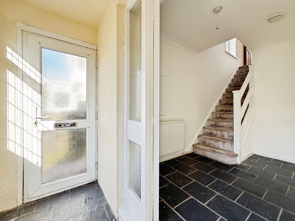 Property photo 2 of 19 4885424