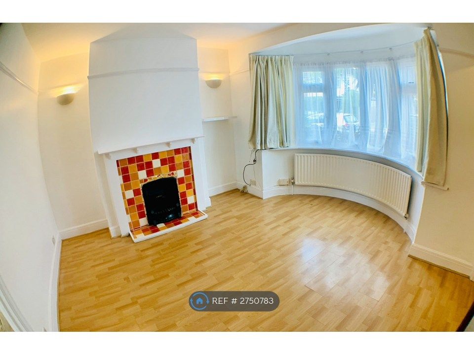 Property photo 2 of 19 Sitting Room