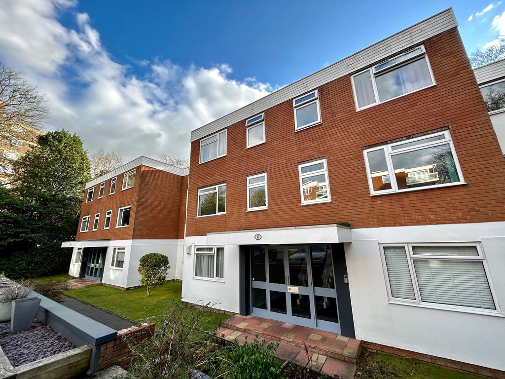 Property photo 1 of 10 External