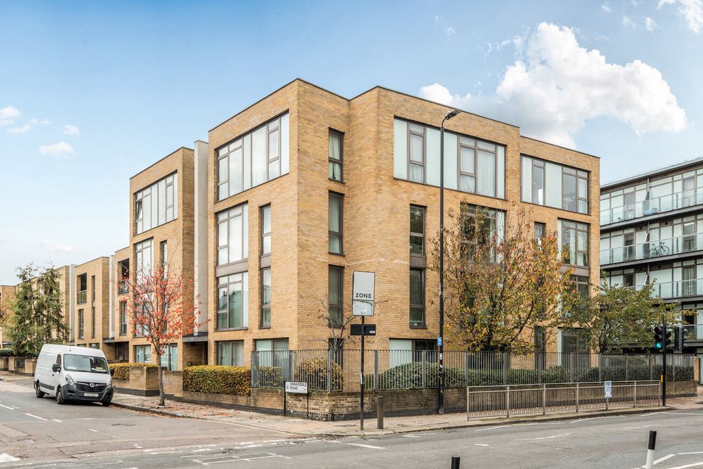 Property photo 1 of 19 External