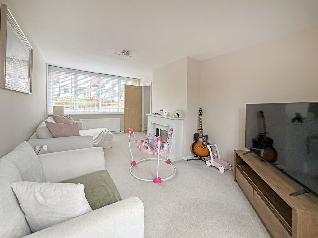 Property photo 3 of 29