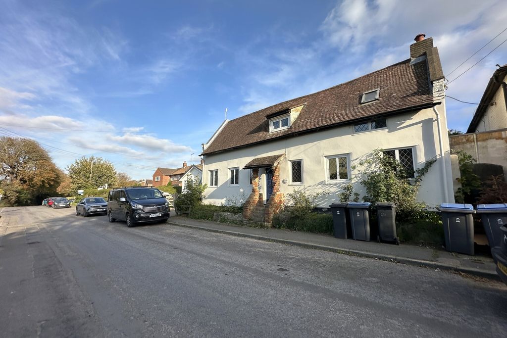 Property photo 1 of 17 Photo 3