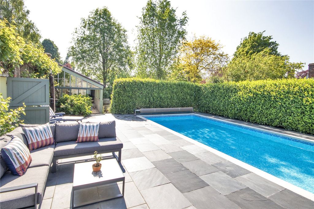 Property photo 3 of 18 Swimming Pool