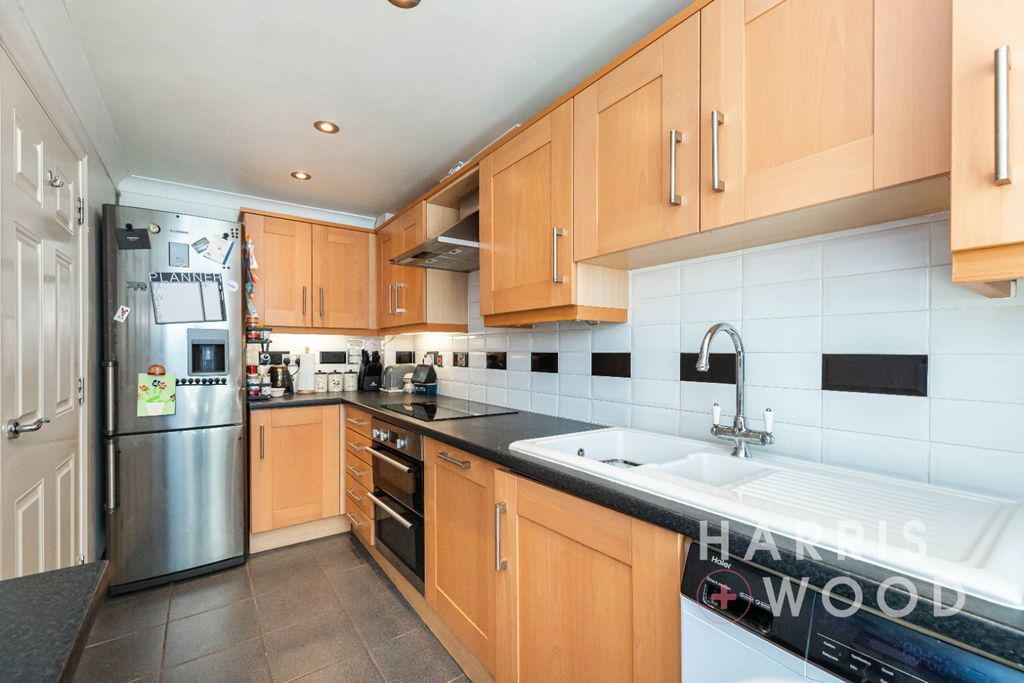 Property photo 2 of 21 4428692