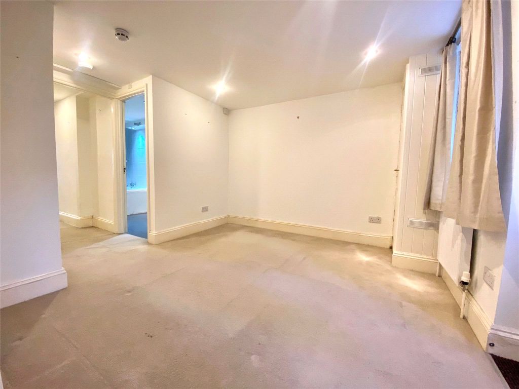 Property photo 2 of 9 Living Area