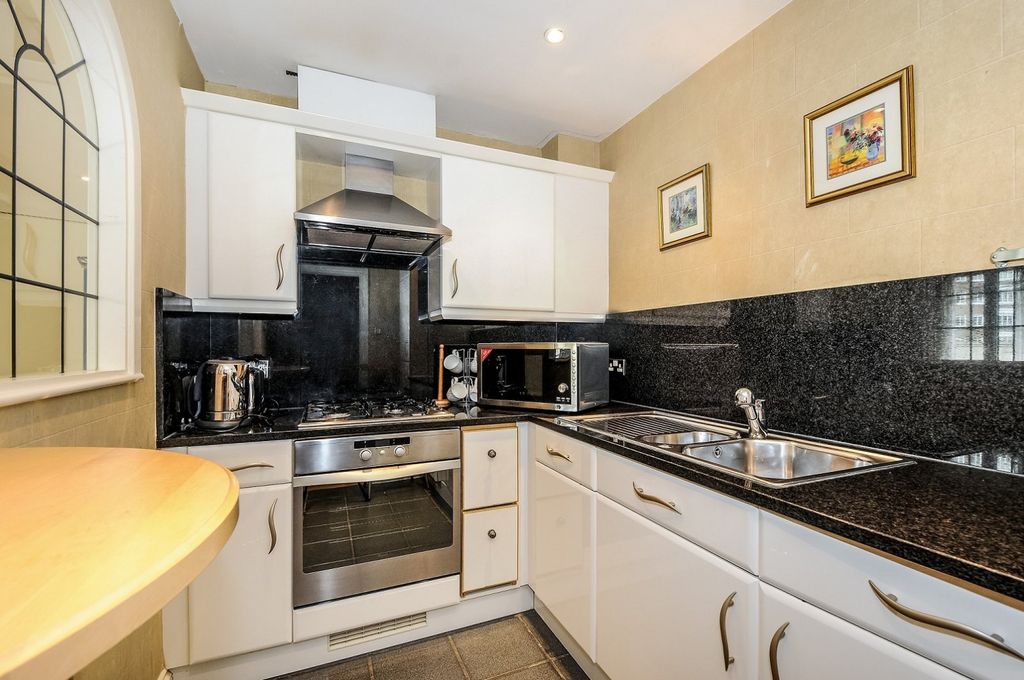 Property photo 3 of 7 Picture No. 36