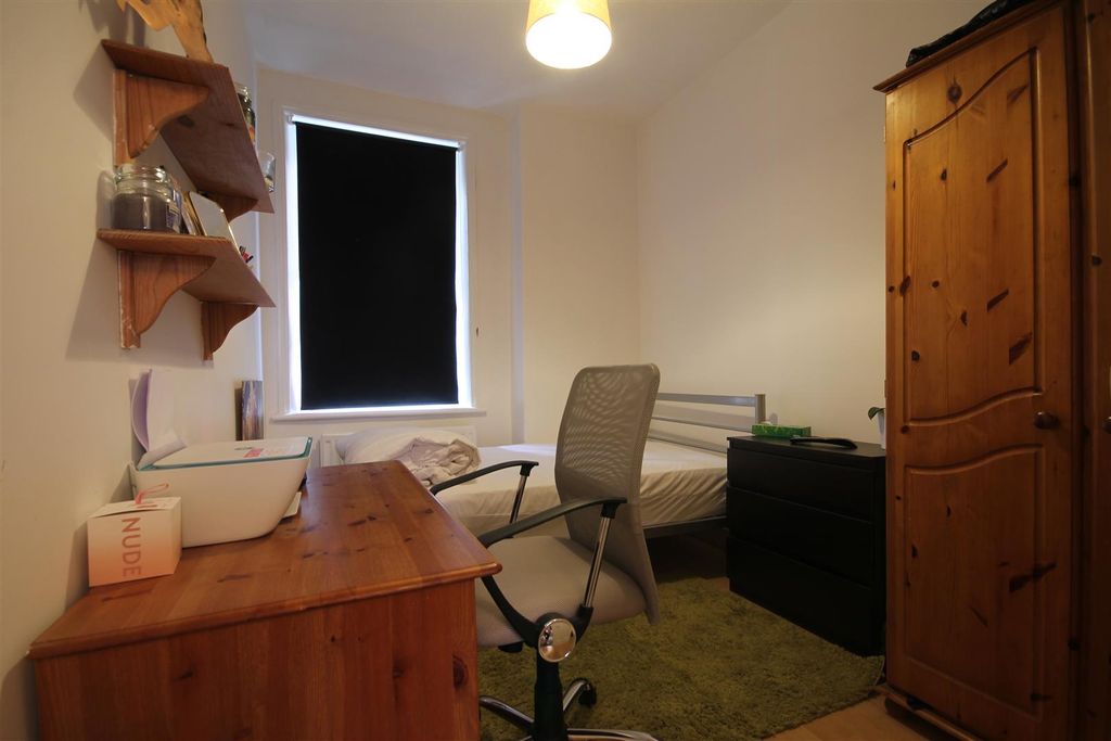 Property photo 2 of 7 6.Jpg