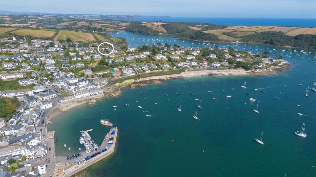 Property photo 2 of 29 4420657