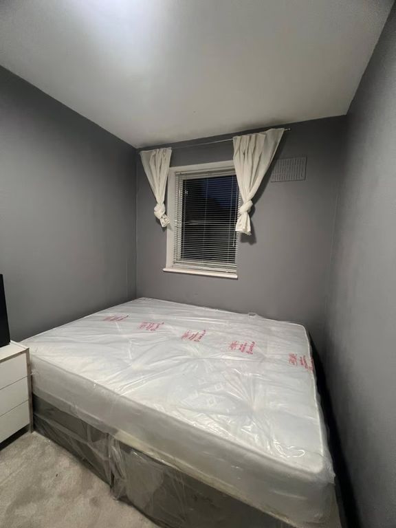 Property photo 2 of 3