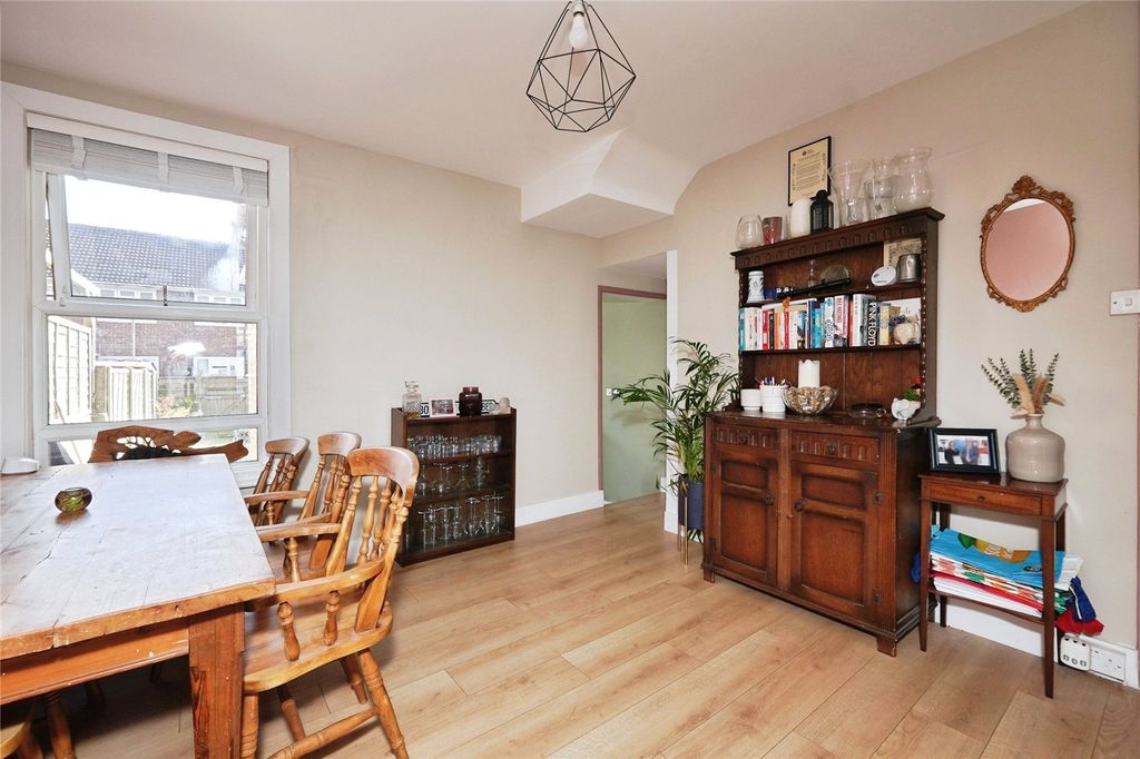 Property photo 3 of 20 Picture No. 26