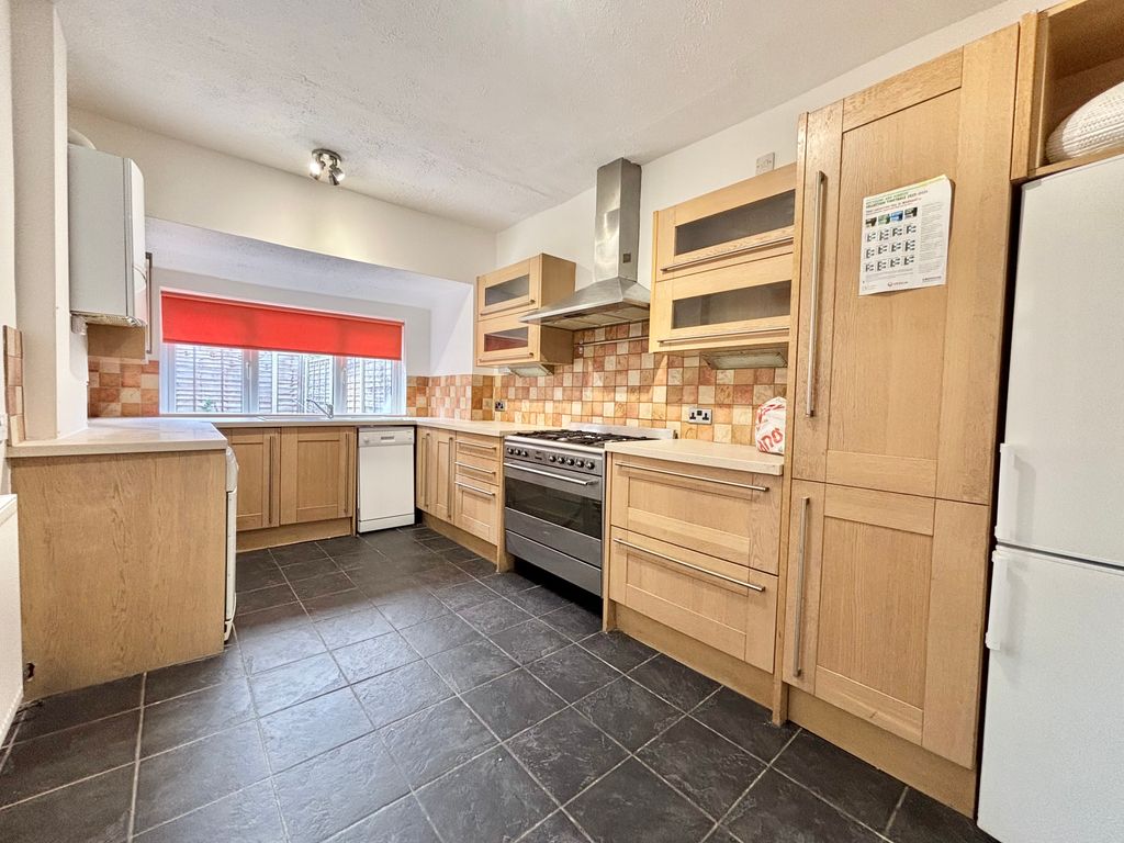 Property photo 2 of 15 5