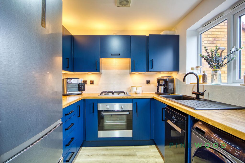 Property photo 3 of 23 Kitchen / Diner