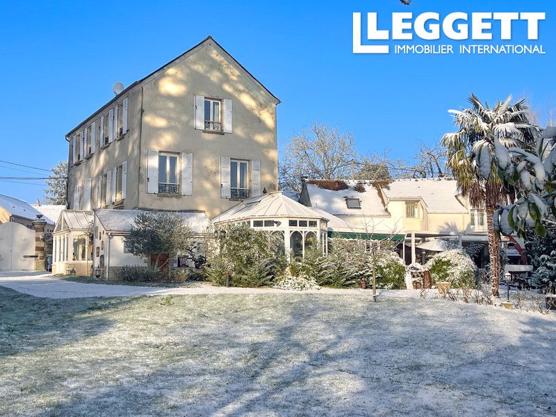 Property photo 1 of 10