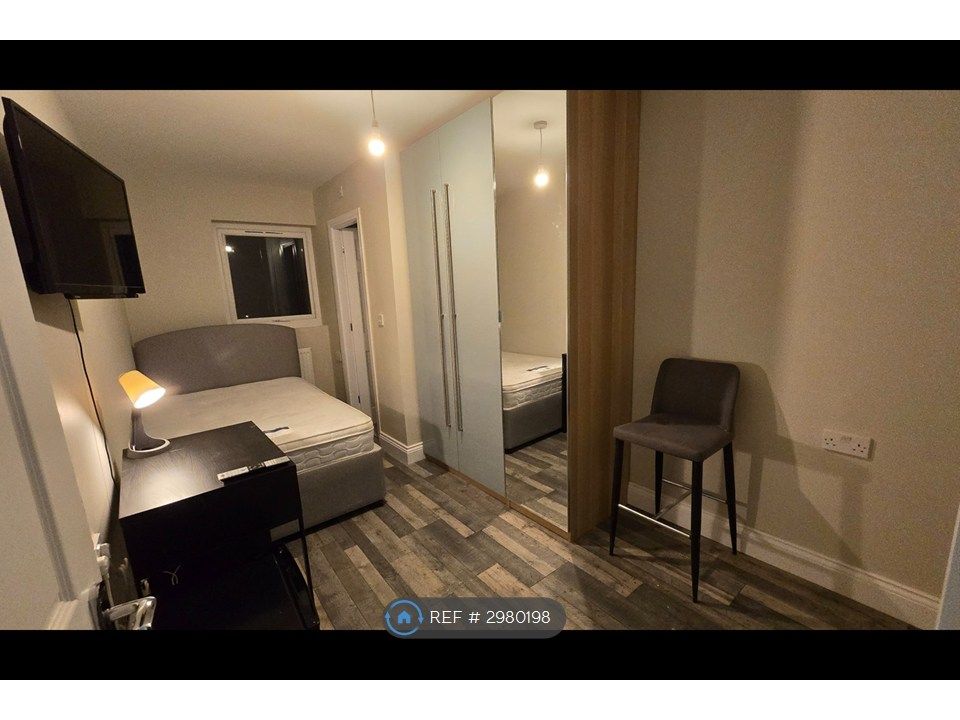 Property photo 1 of 4
