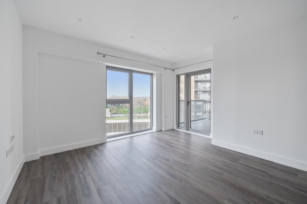 Property photo 3 of 18 Reception