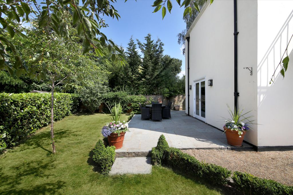 Additional image 20 of 4 bed semi-detached house for saleWoodcote Road, Epsom, Surrey KT18