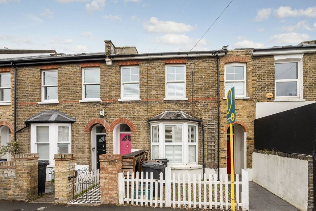 Property photo 2 of 9