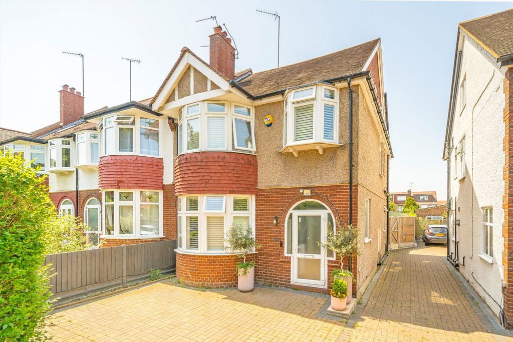 Property photo 1 of 14