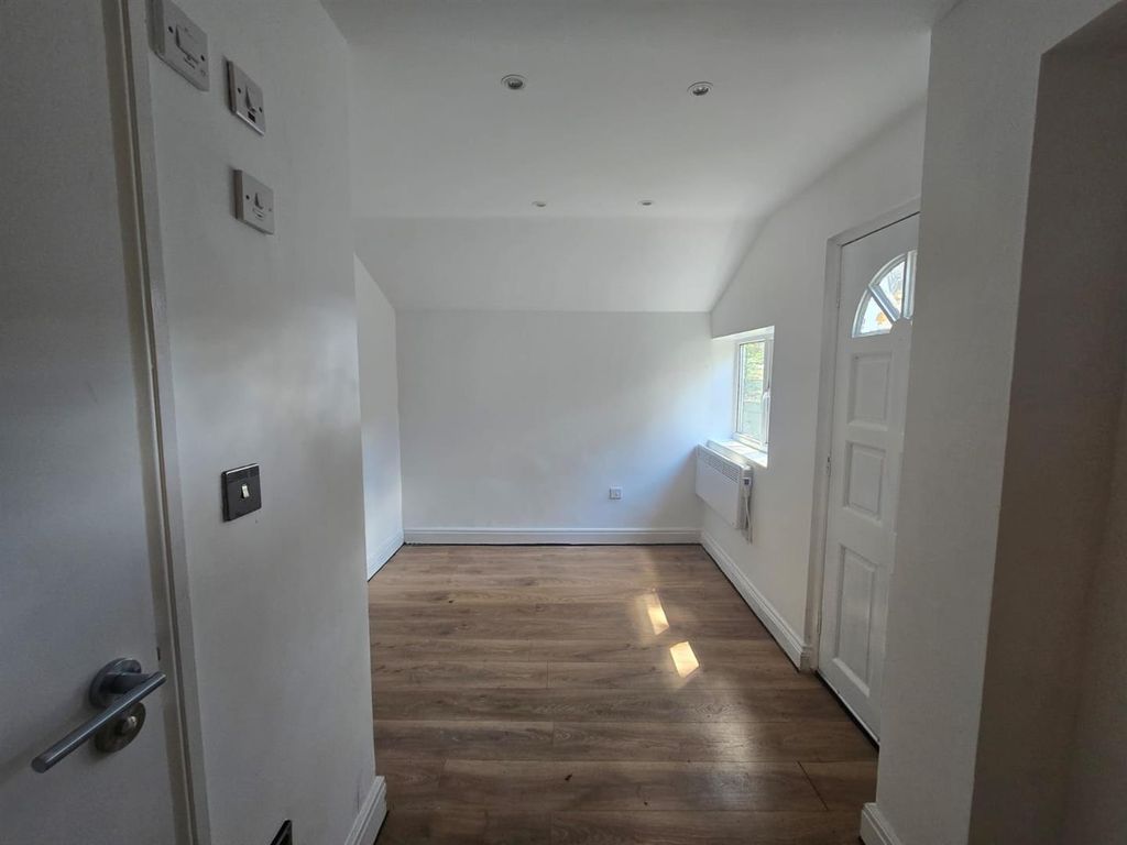 Property photo 2 of 6 Whatsapp Image 2026-06-30 At 16.39.55.Jpeg