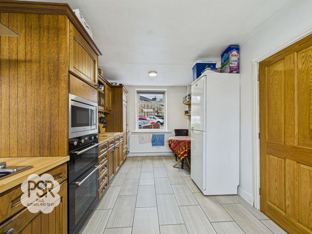 Property photo 3 of 31