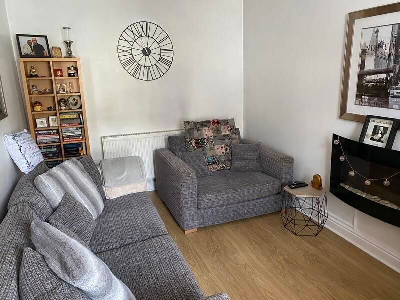 Property photo 2 of 17