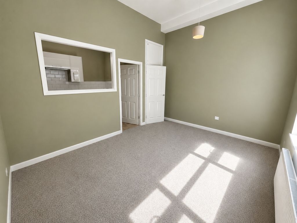 Property photo 3 of 6 Picture No. 14