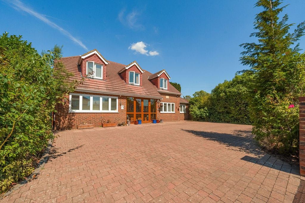 Property photo 1 of 24