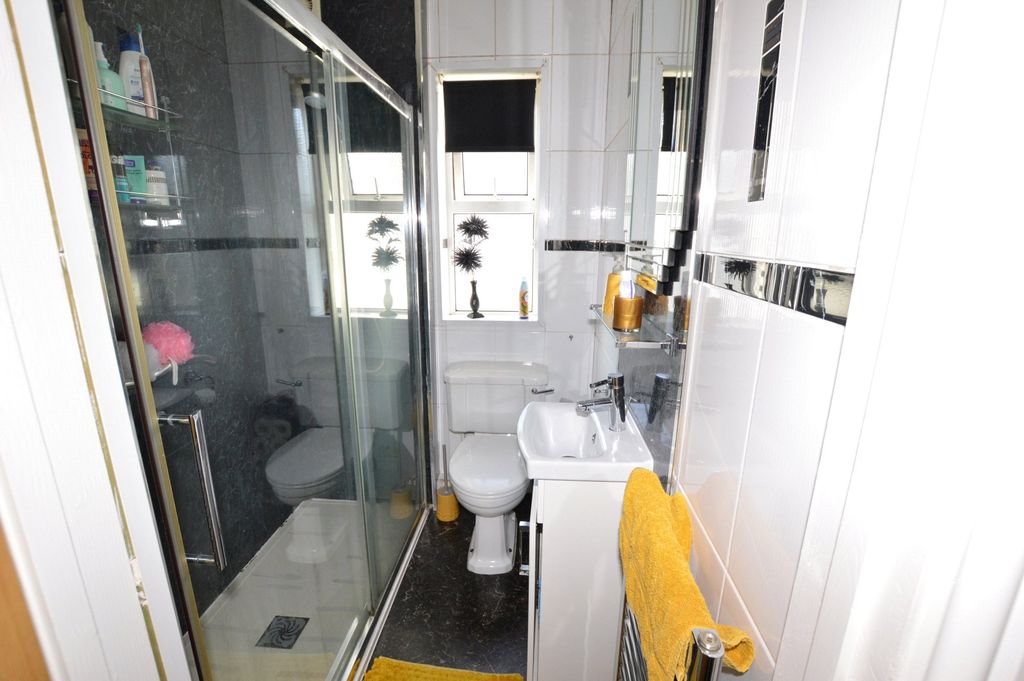 Property photo 3 of 12 Picture No. 04