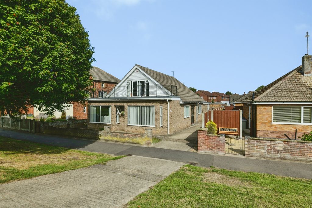 Property photo 1 of 22