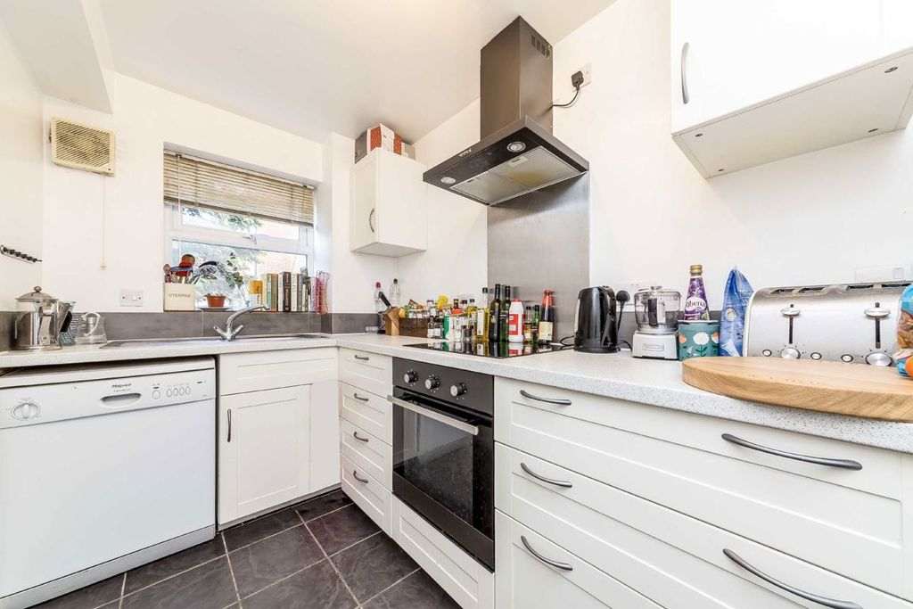 Property photo 1 of 3