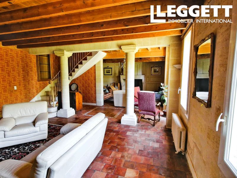 Property photo 2 of 10