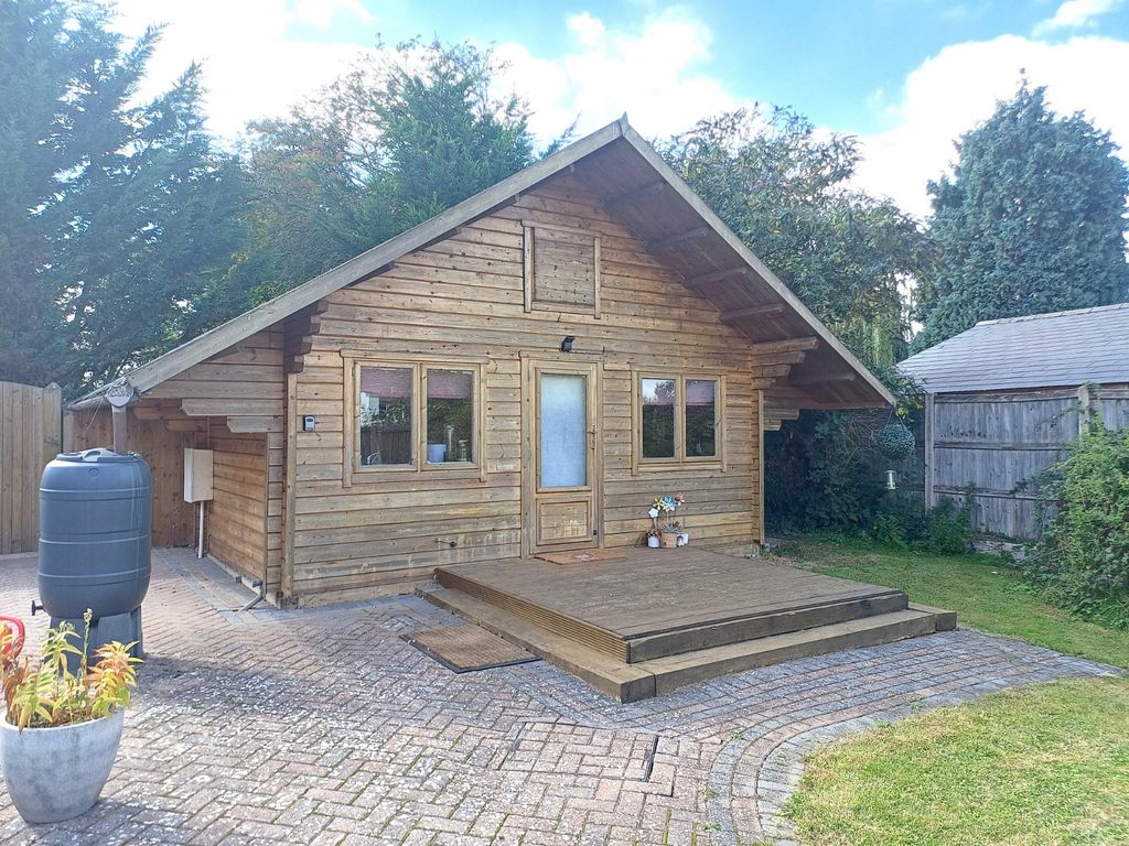 Property photo 1 of 9 Picture No. 06