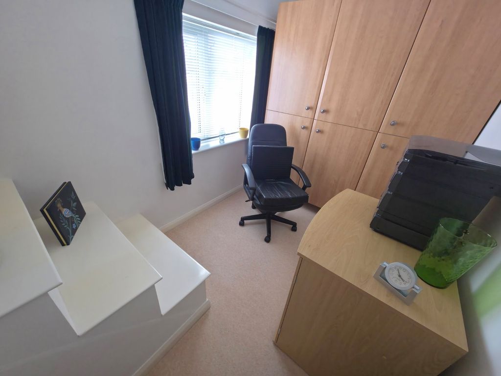 Property photo 3 of 22 Bedroom 3