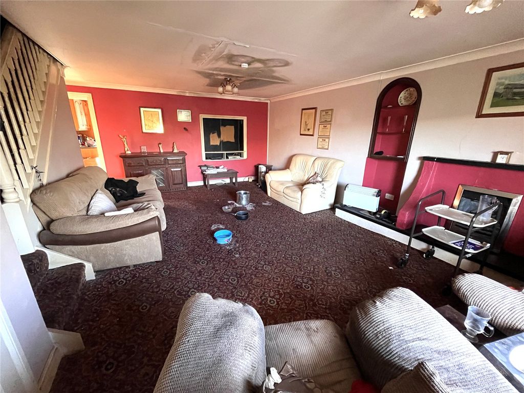 Property photo 2 of 13 Picture No. 05