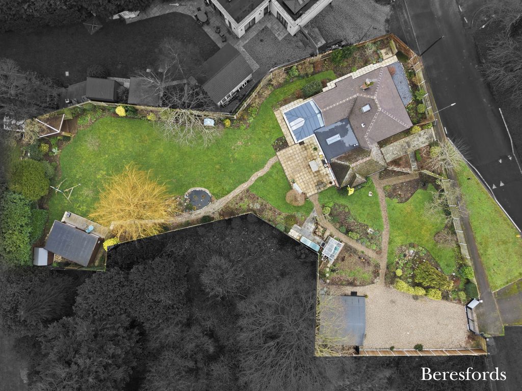 Property photo 1 of 25 Picture No. 04