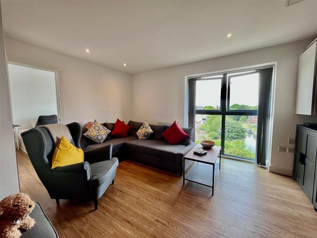 Property photo 1 of 6 8.Jpg