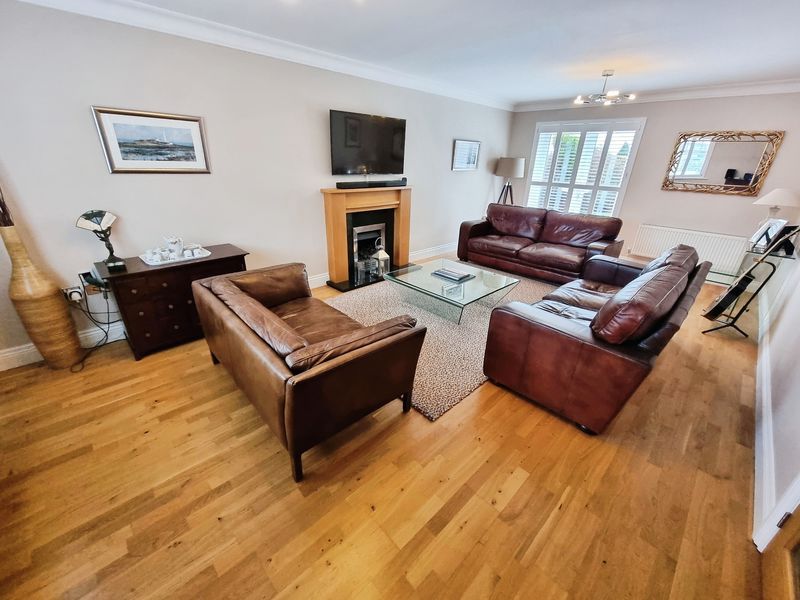 Property photo 3 of 23 Photo 26