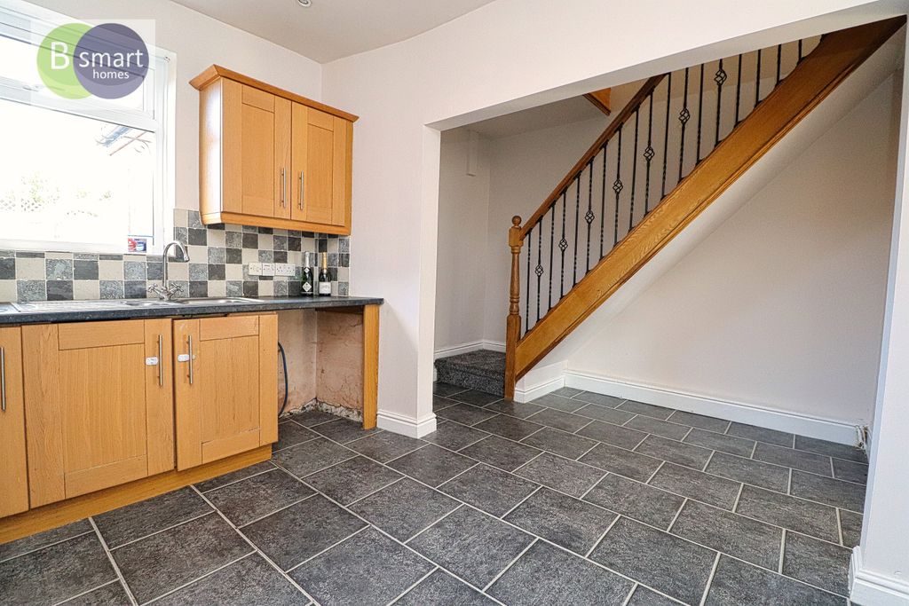 Property photo 3 of 13 Img_5035