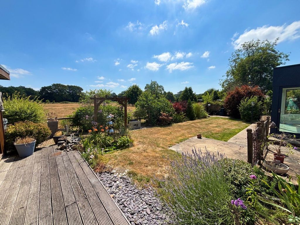 Property photo 1 of 34