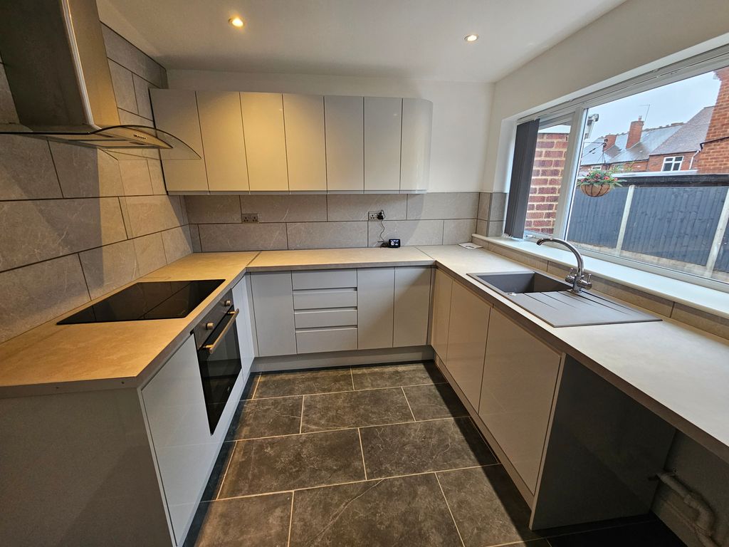 Property photo 2 of 8 Image