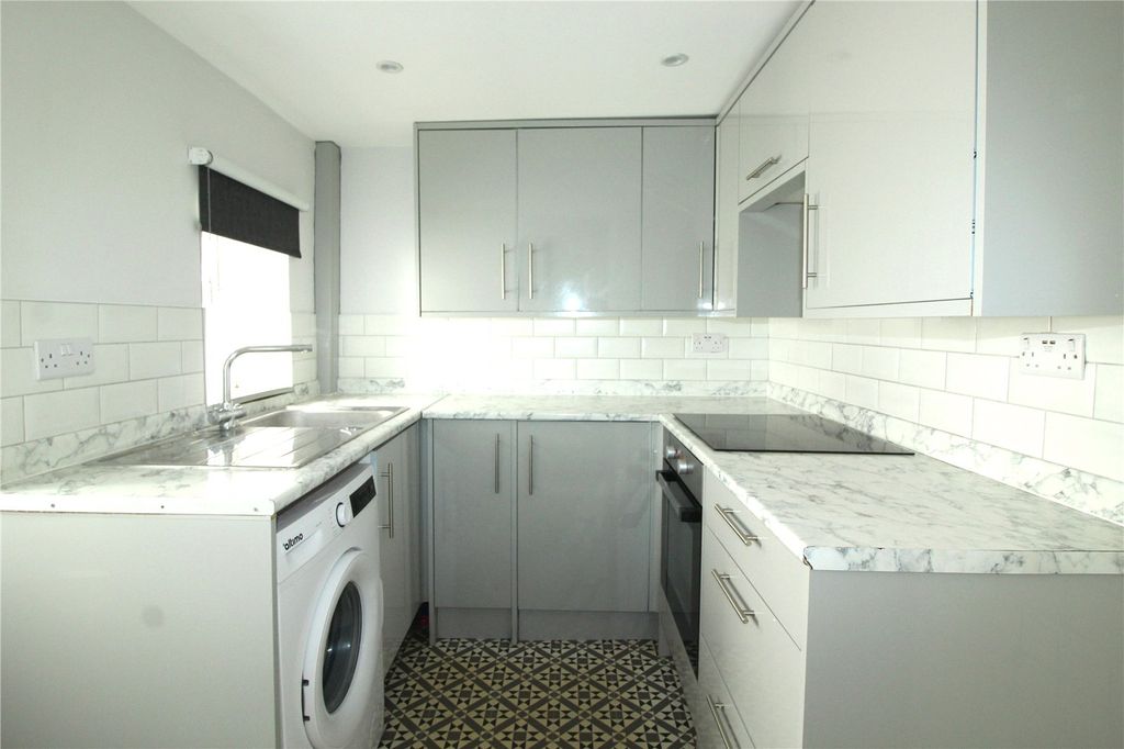 Property photo 2 of 8 Picture No. 07