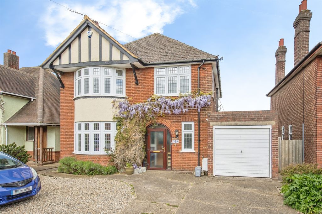 Property photo 1 of 16