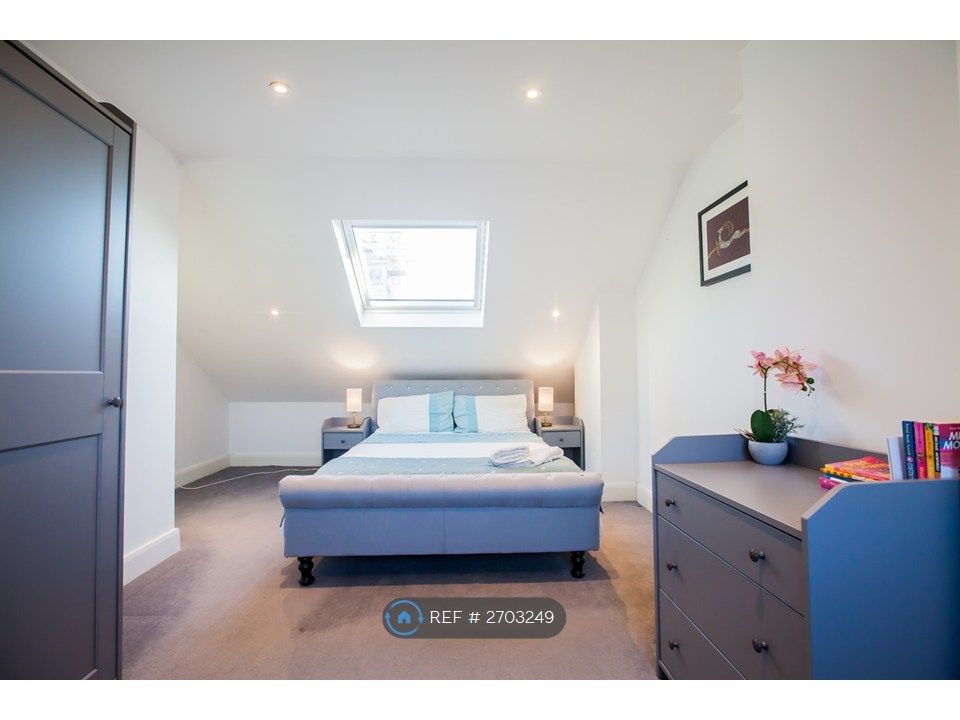 Property photo 1 of 35