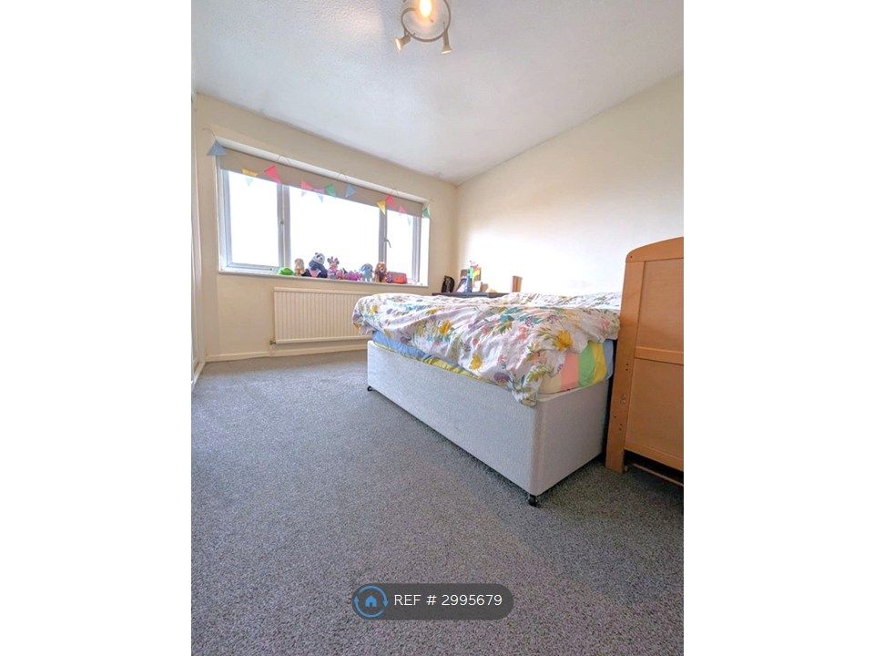 Property photo 3 of 5