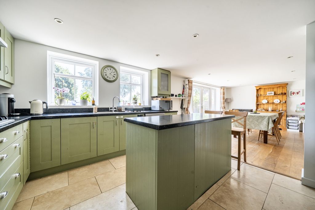 Property photo 1 of 12 Kitchen