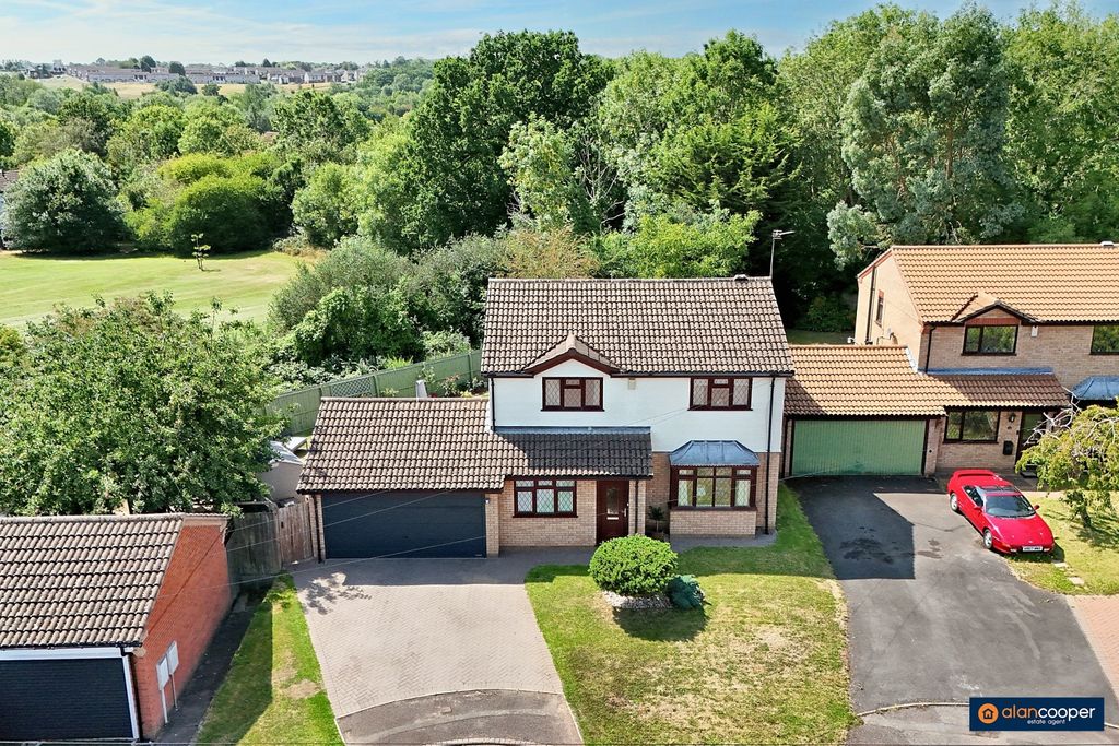 Property photo 1 of 27 4399540