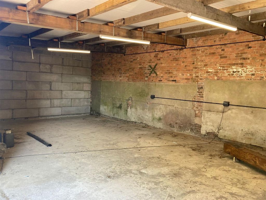 Property photo 1 of 4