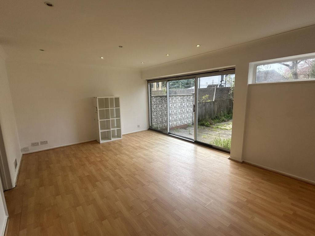 Property photo 2 of 15 Living Room